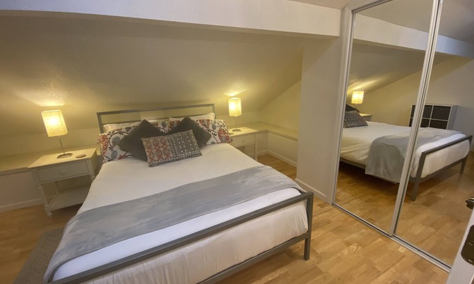 Windermere Apartment | Cozy 1 Bedroom Loft with Private Entrance & Pet Friendly