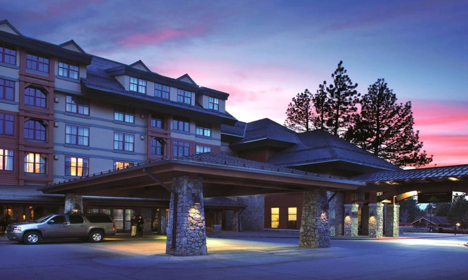 South Lake Tahoe Resort | Experience Marriott's Timber Lodge Tahoe with Resort Amenities