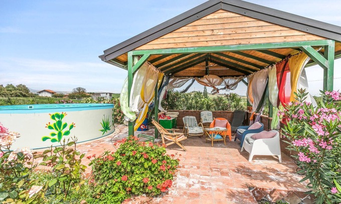 Paterno House | Discover Tranquil Getaway with Private Pool & Mountain Views
