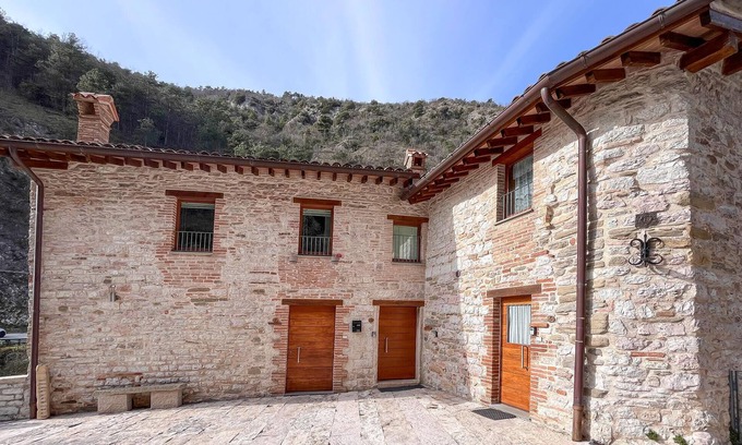 Gubbio Apartment | Experience a Relaxing Getaway in Our Pet-Friendly Apartment