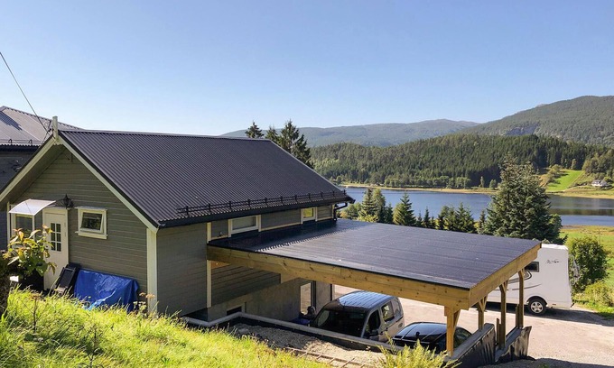 Sirdal House | Experience Unforgettable Getaways with Scenic River Views