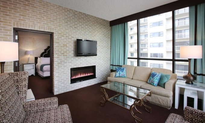 Atlantic City Hotel | Cozy 1-Bedroom Suite with Ocean View and Pool Access