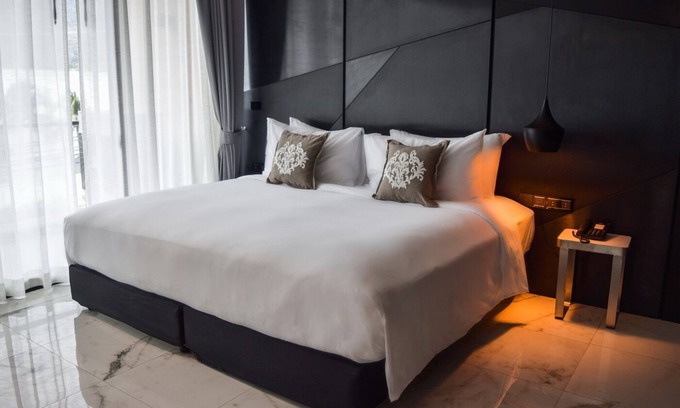 Kamala Hotel | Modern 1 Bedroom Suites Steps from Kamala Beach