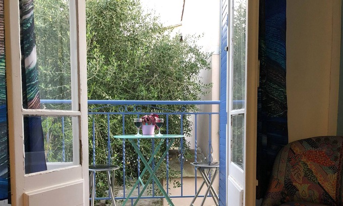 Trebes House | 1 Block to canal Du Midi-center of town
