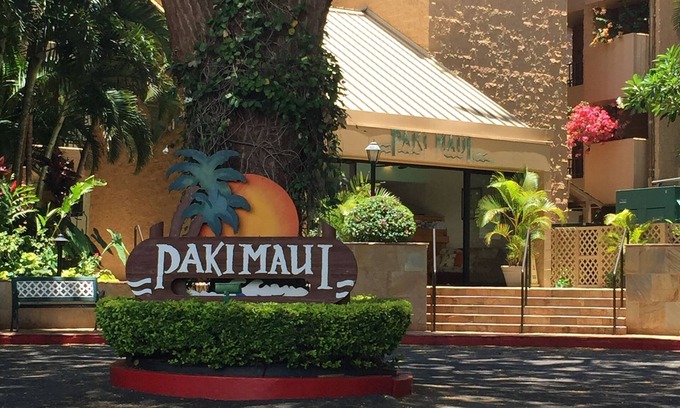 Honokowai Condo | Oceanfront Condo with Lush Garden View - Steps to Beach
