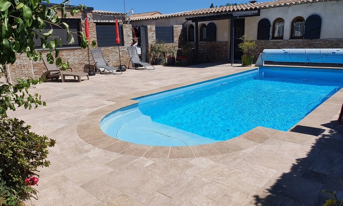Canohes Villa | Cozy Retreat with Pool & Ocean View, 5 Mins to Perpignan