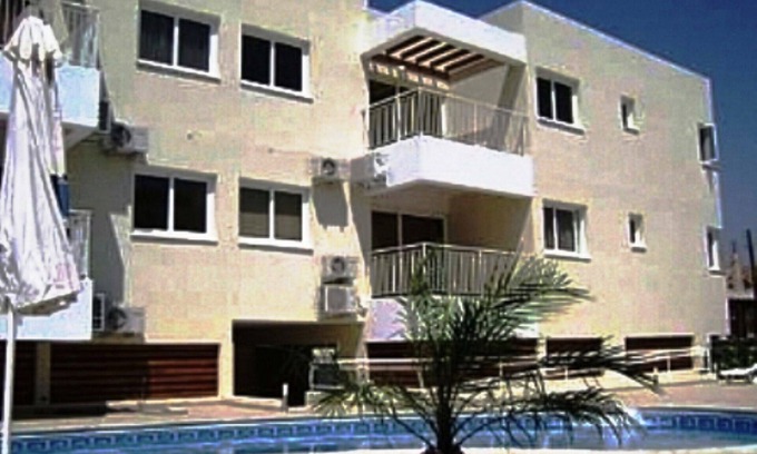 Oroklini Apartment | Cozy Double Bedroom Apartment Near Larnaca with Ocean View