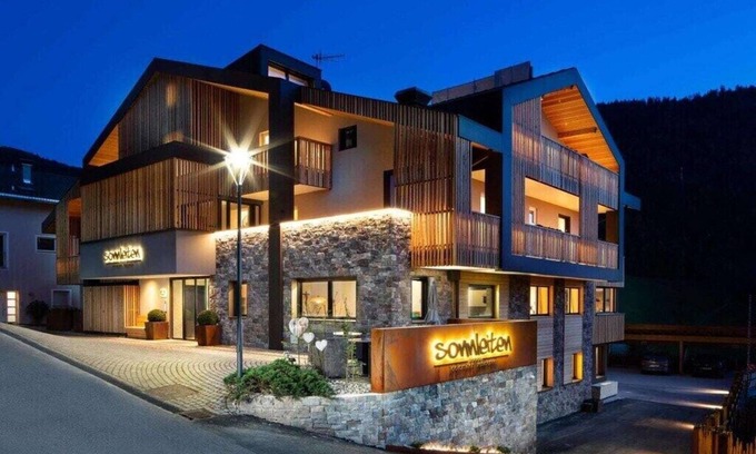 Collepietra Boat Rental | 1 holiday apartment Sonnenadler