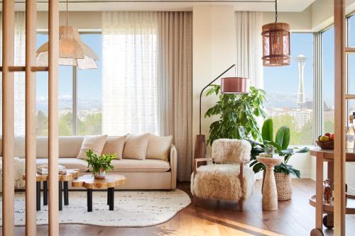 Belltown Hotel | Explore Pan Pacific Seattle: Top-Rated Stay with Great Amenities
