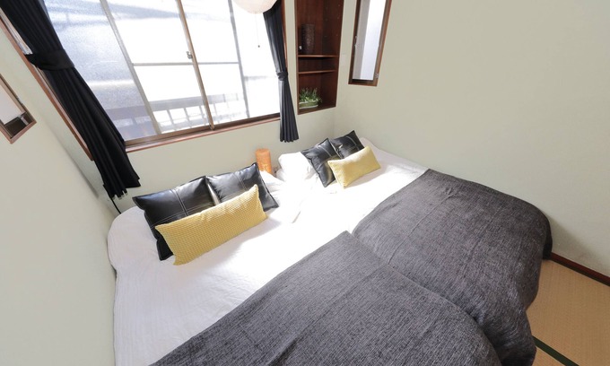 Tsuruhashi House | Convenient JR Tennoji Hotel Near Abeno Harukas & Namba