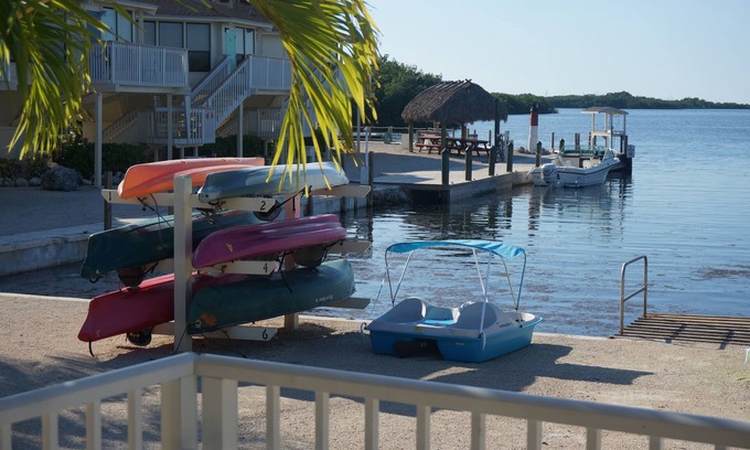 Marathon Apartment | Discover Island Hideaway: Oceanfront Oasis with Pool