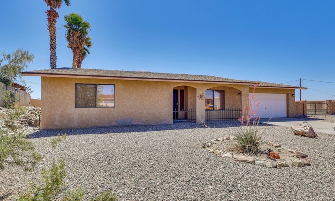 Lake Havasu City House | Comfortable Lake Havasu Home: Steps to Windsor Launch