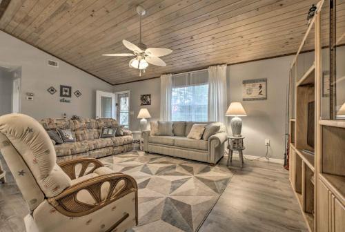Crystal River House | Family-Friendly Crystal River Home with Dock Near Launch