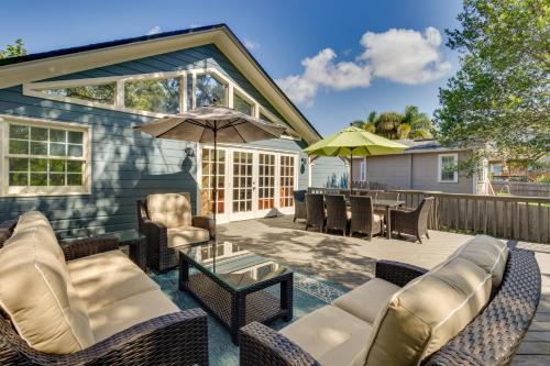 Lawsona - Fern Creek House | Family-Friendly Orlando Home with Large Deck Near Universal