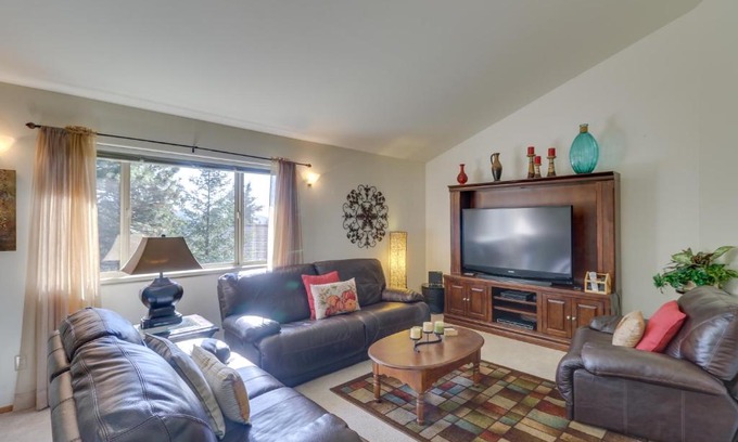 Bigfork House | Relax at Bigfork Village Retreat near Flathead Lake!