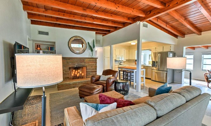Laurel House | Exceptional Mid-Century Modern Home Near Nokomis Beach