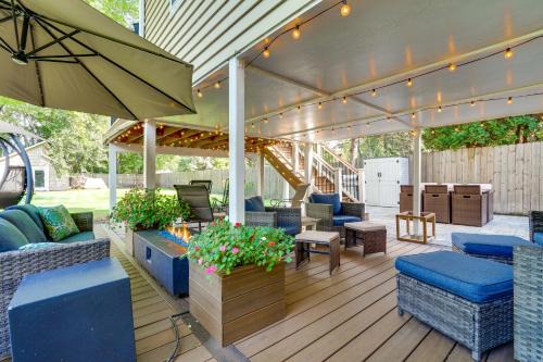 White Bear Lake Apartment | 1 Mi to White Bear Lake and Dtwn Twin Cities Escape