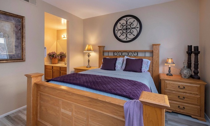 Mesa Condo | Relaxing Retreat: 1 Mile from A's Stadium with Pool & Spa