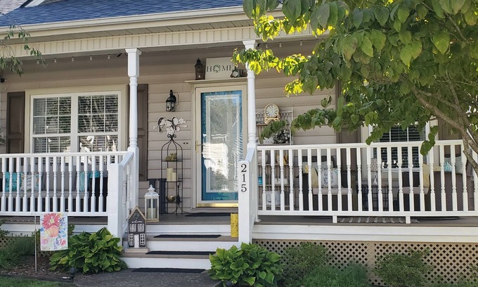 Jonesborough House | Discover Comfort Just Steps from Historic Jonesborough