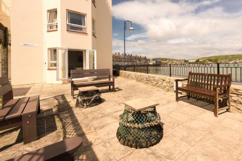 Swanage Apartment | Oceanfront 4-Star Stay at 1 Quayside Court - Rated 9.2