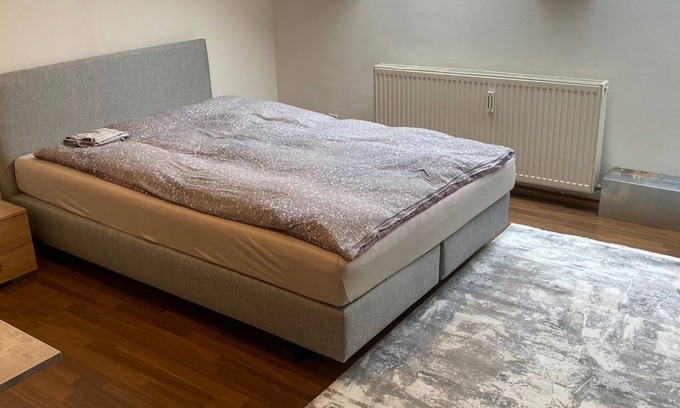Eislingen/Fils Apartment | Cozy Apartment in Privat Eislingen with Breakfast Included