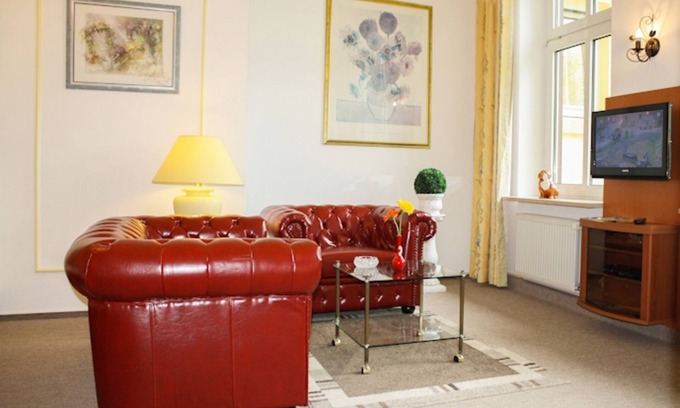 Ponitz am See Apartment | Guest Rated: 10/10 1-Room Apartment with Kitchen - Waldhaus Gronenberg