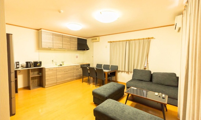 Hakata-ku House | Detached Fukuoka Escape: Steps from Hakata Station