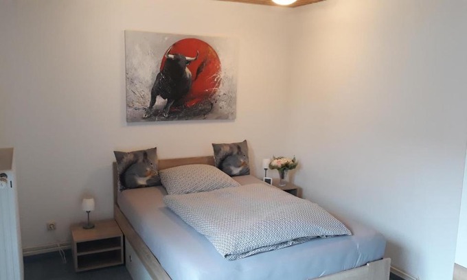Region Hannover District Apartment | Cozy Oceanfront Apartment with Breathtaking Views