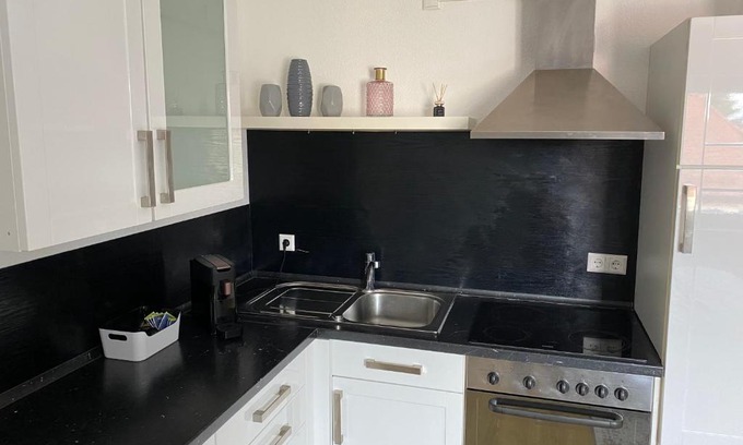 Trossingen Apartment | Cozy 1 Room Apartment with Bath - Guest Rated: 7/10