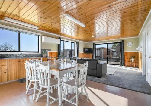 St Helens Apartment | 10-72 at Kellraine - Fully self contained