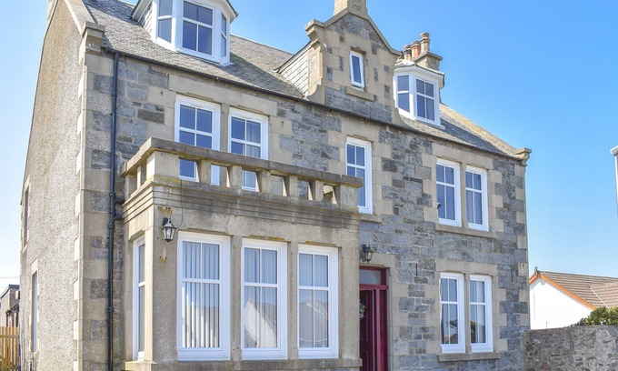 Cullen Cottage | 10 bedroom accommodation in Cullen, near Buckie