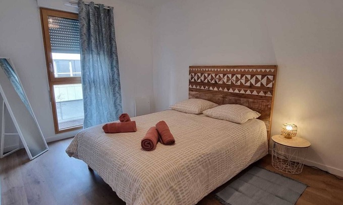 Bezons Apartment | Convenient Apartment Near La Défense and Paris Tram Access