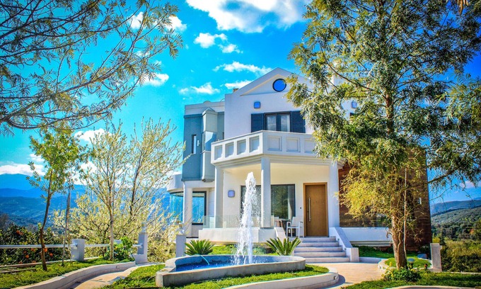 Agia Villa | Family-Friendly Villa Near Beach with Ocean View & Spa