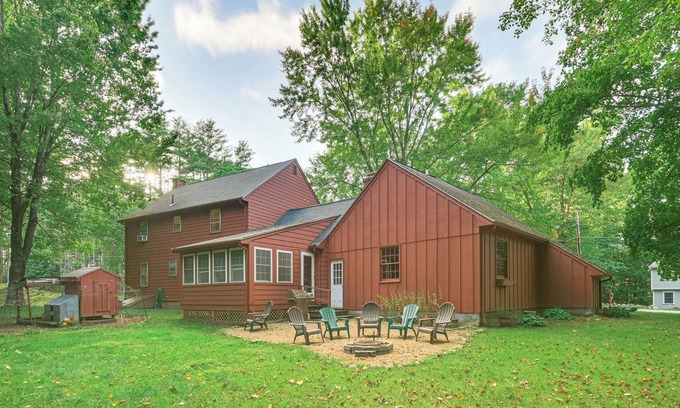 Topsfield House | 10 Mi to Crane Beach: Wooded Home Near Boston!