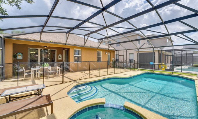 Bellavida House | Relaxing Kissimmee Home with Private Pool and Spa Access