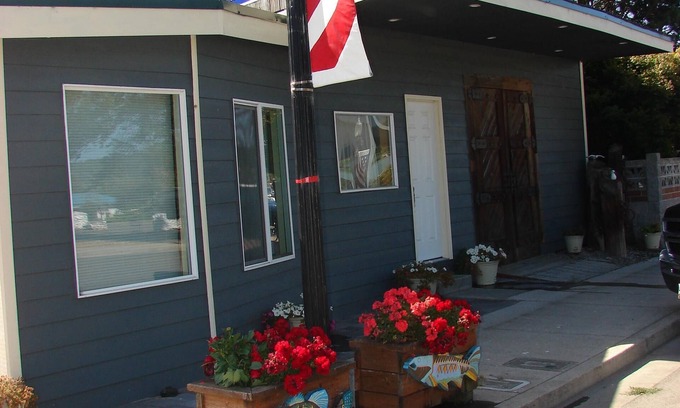 Lakeside House | Experience 10 Mile Lake Home: Pet-Friendly Retreat Awaits