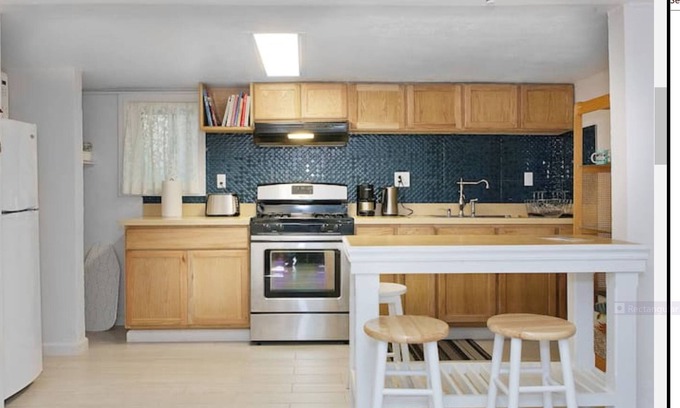 Excelsior Apartment | Convenient Hotel Near Hip Valencia with Top-Rated Amenities