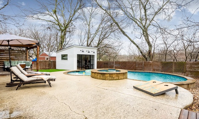 West Congress House | Luxury Home with Pool & Outdoor TV, 10 Min to Downtown