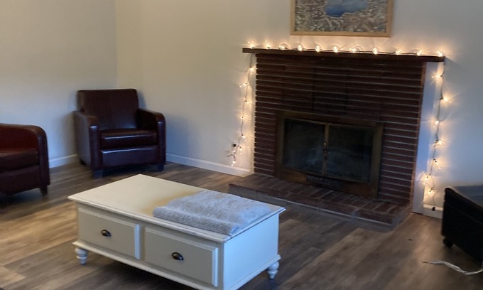Stateline Cottage | Convenient Stay Near Nevada Beach at Lake Tahoe