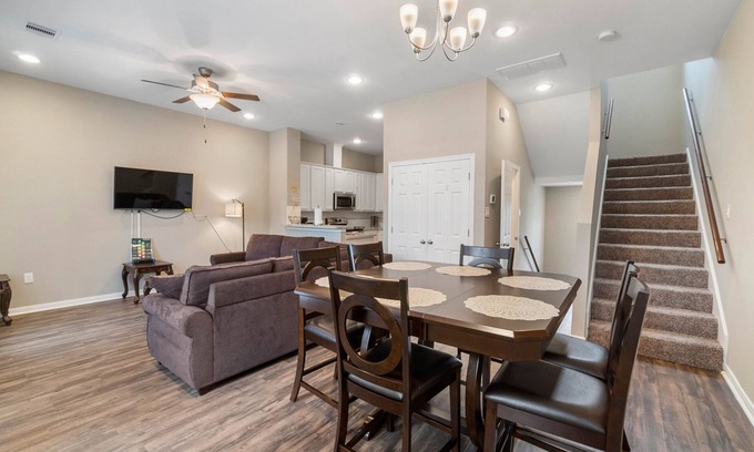 Humble Apartment | Convenient 2 Bedroom Home Near IAH with Kid-Friendly Amenities
