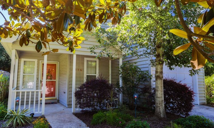 Mount Pleasant House | Family-Friendly Home Steps from Beach & Downtown Attractions