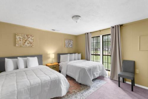 Birmingham House | Convenient Stay Near Downtown Birmingham - Pet Friendly