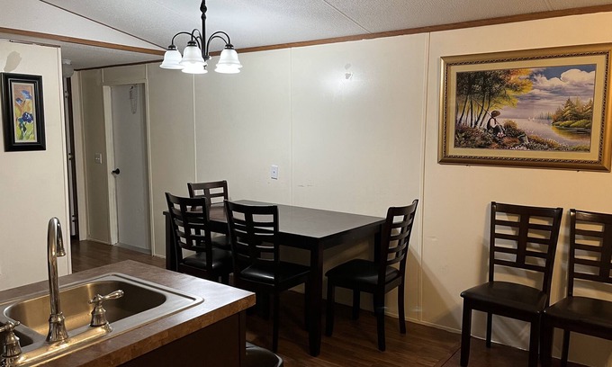Hockley House | Convenient Mobile Home Near Houston Premium Outlet & More