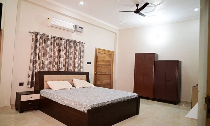Bouvet Island House | Family Retreat Near Ram Mandir with Parking and Garden