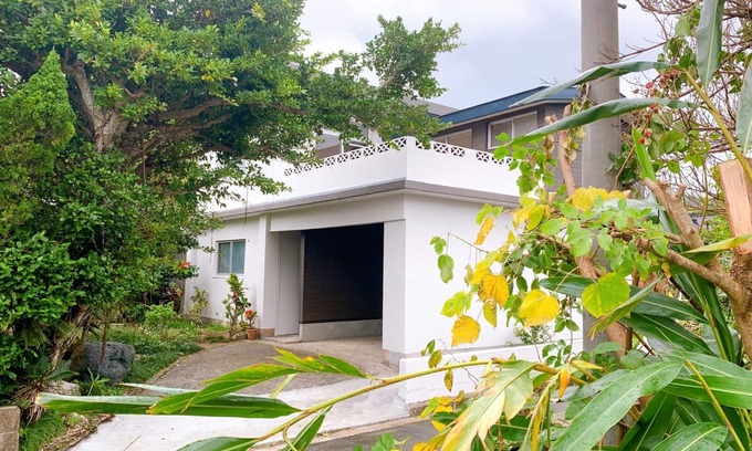 Akagina House | Peaceful Inn Near Amami Kagoshima Airport with Breakfast