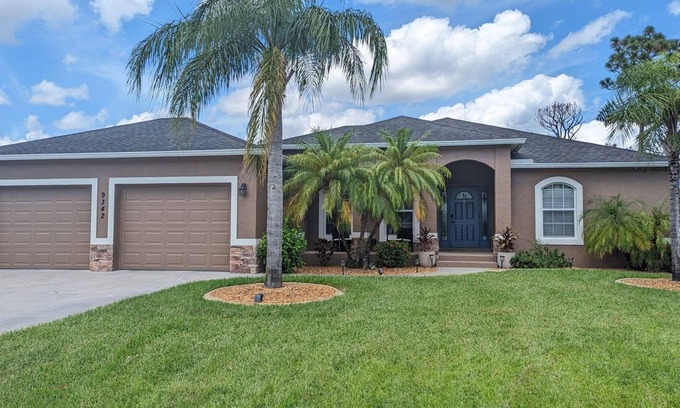 Englewood East House | Beach Bliss Awaits: Heated Pool & Ocean Views for You!