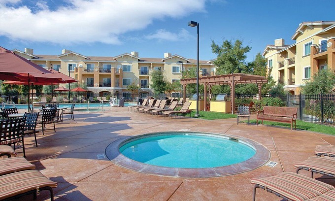 Napa Resort | Prime Location: 10 Min to BottleRock with Full Kitchen