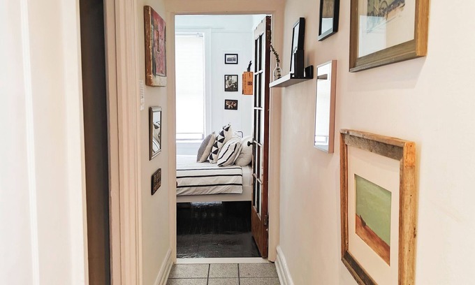 Queens Apartment | Convenient 2-Bedroom Retreat Near Manhattan's Excitement