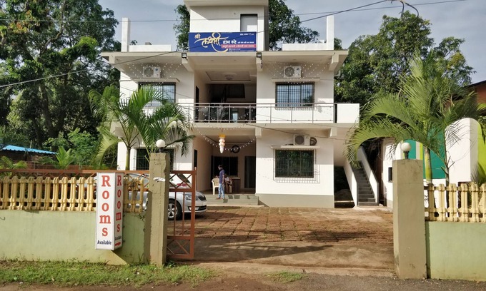 Devbag Hotel | Ideal Family Getaway: Close to Scuba and the Beach!