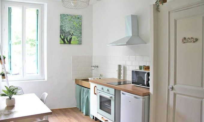 Sainte-Marguerite Apartment | Convenient Stay Near Vélodrome - T2 Marseille 09